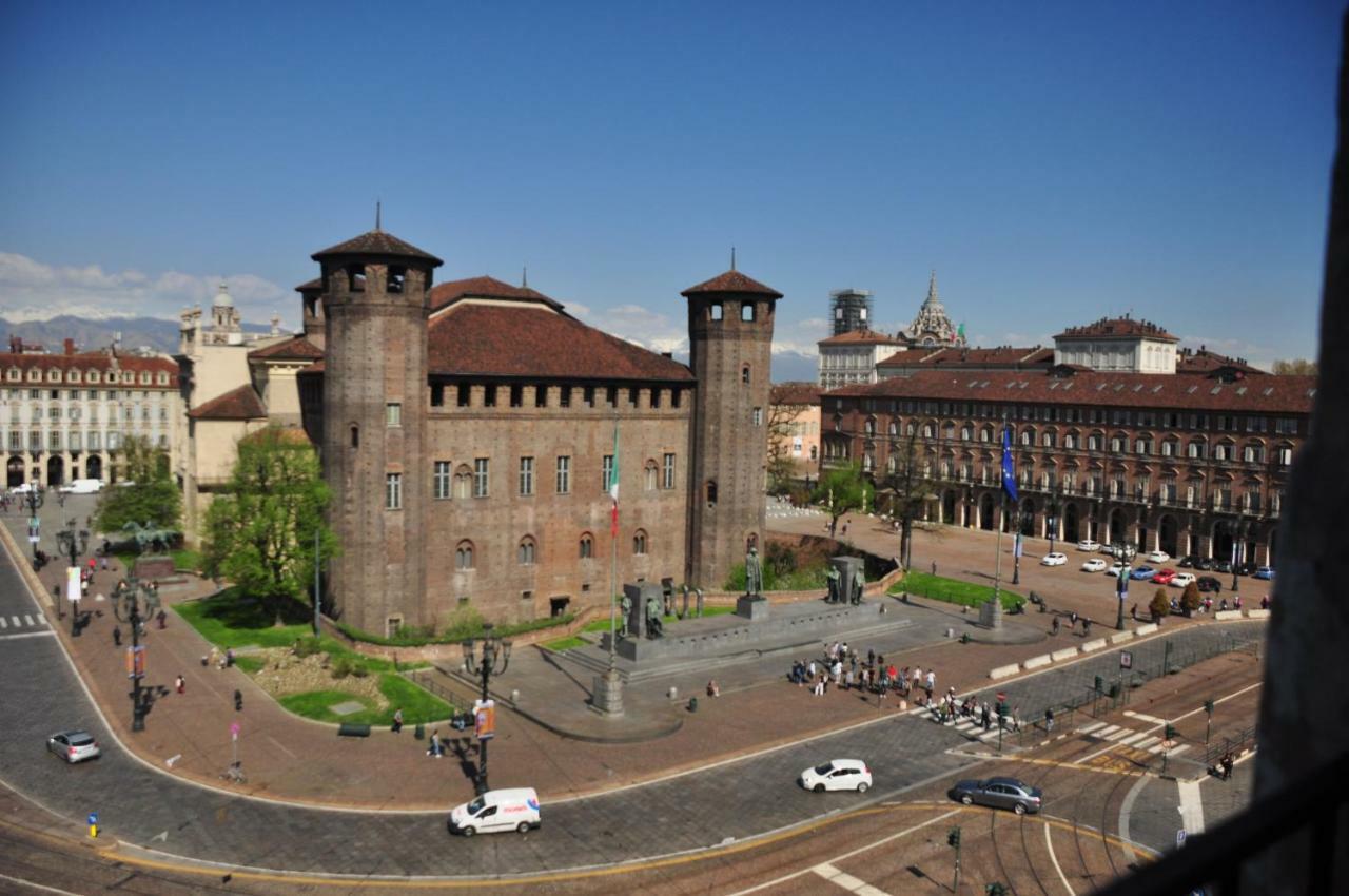Appartement Mansarda In Piazza Castello à Turin Extérieur photo