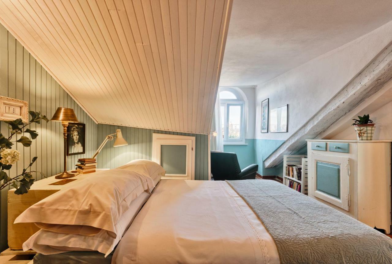 Appartement Mansarda In Piazza Castello à Turin Extérieur photo